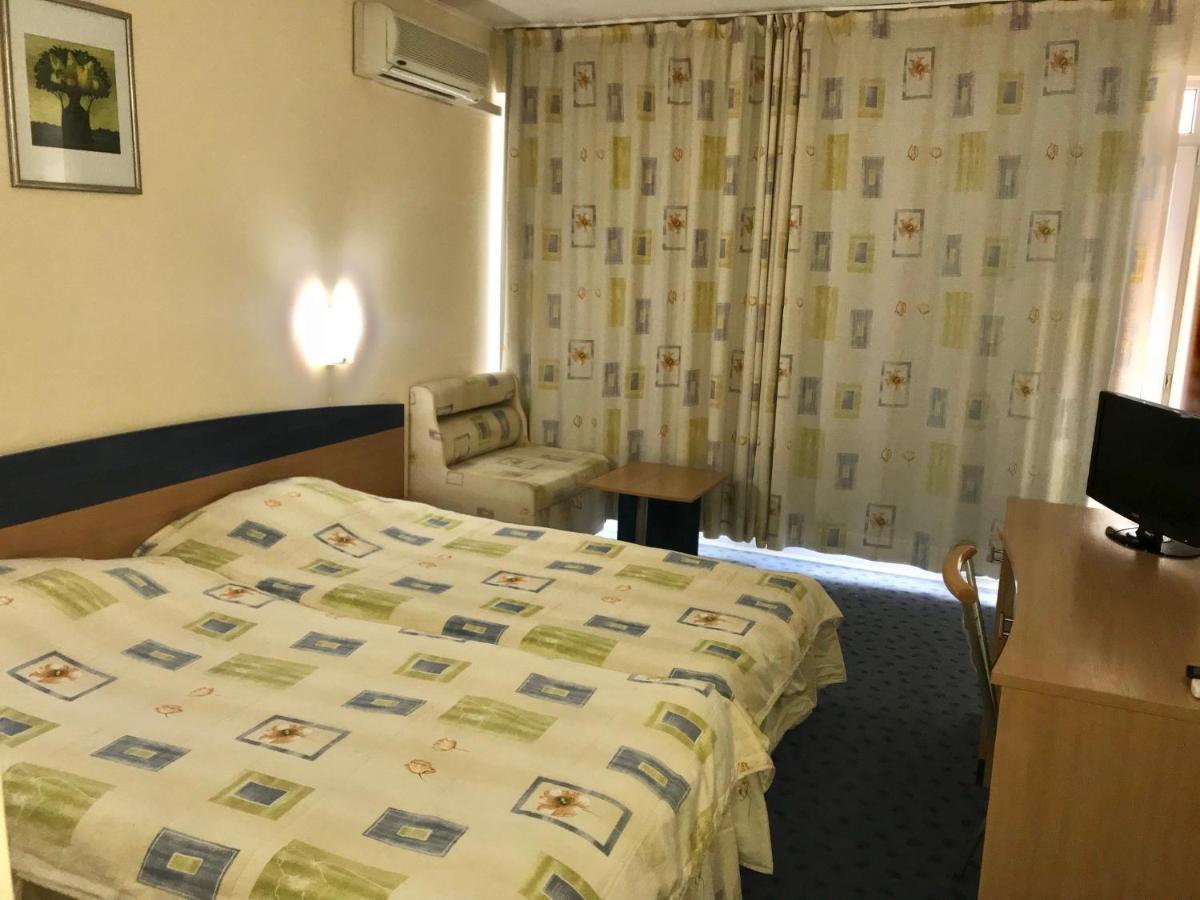 Hotel Riviera رافدا المظهر الخارجي الصورة