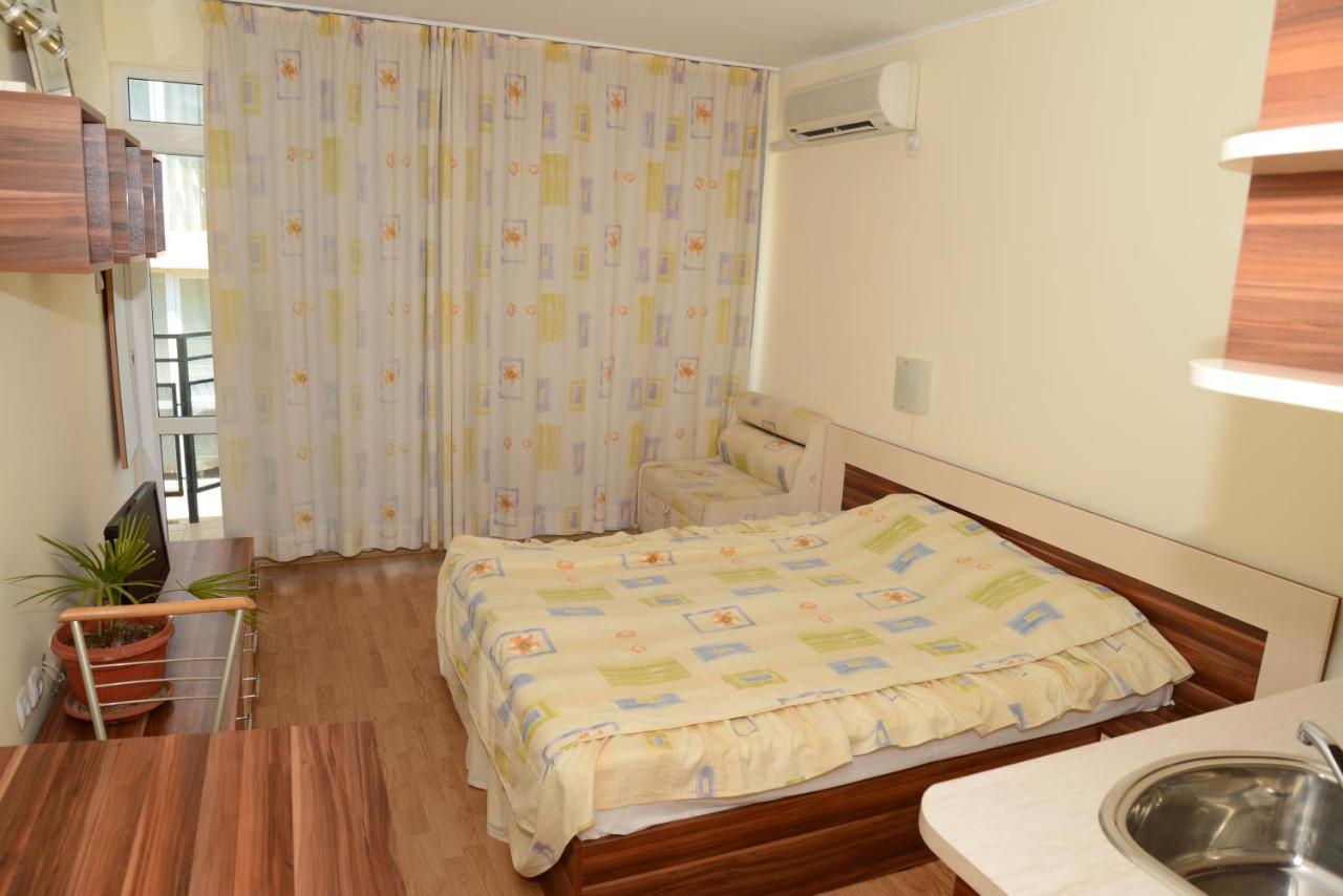 Hotel Riviera رافدا المظهر الخارجي الصورة