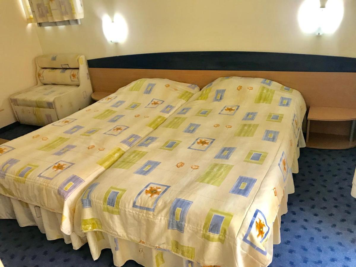 Hotel Riviera رافدا المظهر الخارجي الصورة